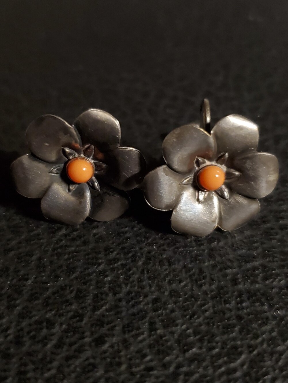Vintage Sterling Silvet Coral Earrings Sterling Screw Bsck Earrings